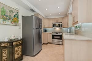 1920 S Ocean Boulevard 7, Delray Beach, FL 33483 Sold 06/03/24