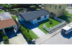 1426 S M Street, Lake Worth Beach, FL 33460 Sold 12/06/24