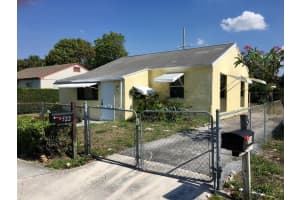 522 W 2nd Street, Riviera Beach, FL 33404 Sold 05/08/25