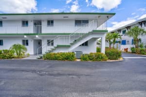 4 Westwood Ave. 107, Tequesta, FL 33469 Sold 08/07/24