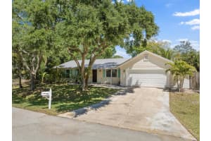 546 10th Court, Vero Beach, FL 32962 Sold 08/26/24