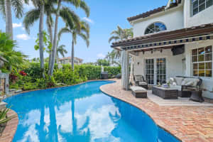 305 SW 17th Street, Boca Raton, FL 33432 Sold 08/15/24