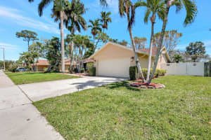 226 Parkwood Drive S, Royal Palm Beach, FL 33411 Sold 08/30/24