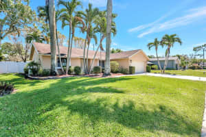 226 Parkwood Drive S, Royal Palm Beach, FL 33411 Sold 08/30/24