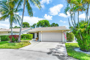7 Fenwick Place, Boynton Beach, FL 33426 Sold 05/28/24