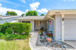 7 Fenwick Place, Boynton Beach, FL 33426 Sold 05/28/24