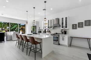 1004 Bedford Avenue, Palm Beach Gardens, FL 33403 Sold 06/14/24