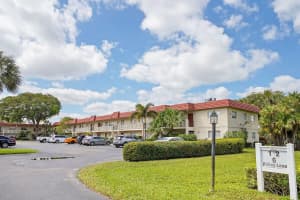 2 Abbey Lane 203, Delray Beach, FL 33446 Sold 07/10/24