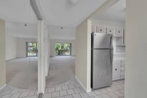 2 Abbey Lane 203, Delray Beach, FL 33446 Sold 07/10/24