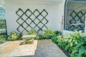 960 Greensward Lane, Delray Beach, FL 33445 Sold 05/30/24