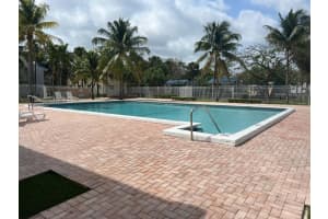 431 Executive Center Dr APT 207, West Palm Beach, FL 33401, Sold 05/16/24