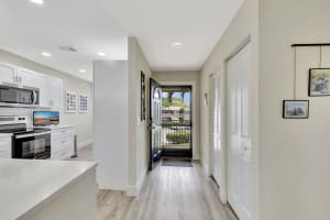 40 Stratford Ln W d, Boynton Beach, FL 33436, Sold 10/29/24