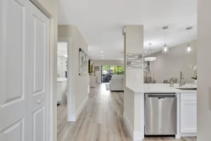 40 Stratford Ln W d, Boynton Beach, FL 33436, Sold 10/29/24