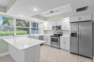 8107 Oakton Court 7b, Lake Clarke Shores, FL 33406 Sold 05/16/24