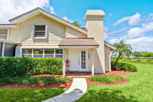 8107 Oakton Court 7b, Lake Clarke Shores, FL 33406 Sold 05/16/24
