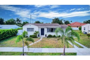 332 Putnam Ranch Road, West Palm Beach, FL 33405 Sold 10/03/24