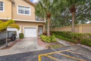 108 Lighthouse Circle J, Tequesta, FL 33469 Sold 06/06/24