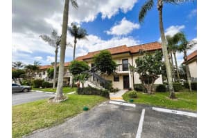 7202 Golf Colony Court 205, Lake Worth, FL 33467 Sold 12/12/24
