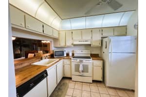 7202 Golf Colony Court 205, Lake Worth, FL 33467 Sold 12/12/24