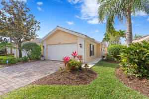 8380 Saint Johns Court, Wellington, FL 33414 Sold 06/20/24