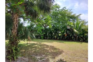 1017 Ardmore Road, West Palm Beach, FL 33401 Sold 12/03/24