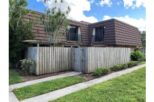 103 1st Lane, Palm Beach Gardens, FL 33418 Sold 07/31/24