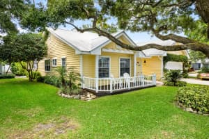 108 Colony Way E, Jupiter, FL 33458 Sold 05/15/24