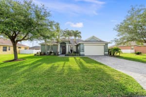 6410 Parklane Court, Vero Beach, FL 32967 Sold 06/21/24