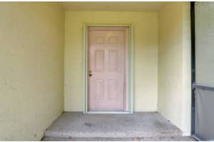 125 Ramblewood Circle, Royal Palm Beach, FL 33411 Sold 10/04/24