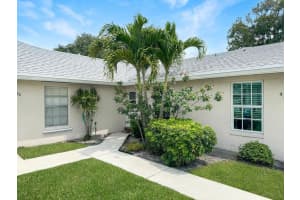 534 Franconia Circle B, Lake Worth, FL 33467 Sold 11/27/24