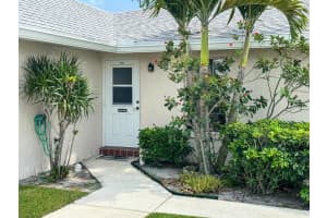 534 Franconia Circle B, Lake Worth, FL 33467 Sold 11/27/24