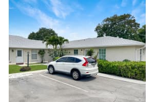 534 Franconia Circle B, Lake Worth, FL 33467 Sold 11/27/24