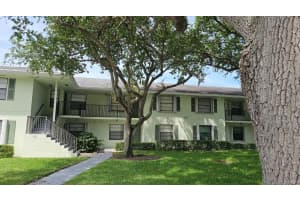 101 Sabal Ridge Circle E, Palm Beach Gardens, FL 33418 Sold 05/31/24