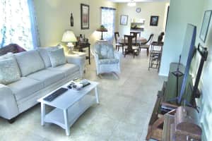 32 Pine Arbor Lane 101, Vero Beach, FL 32962 Sold 06/12/24