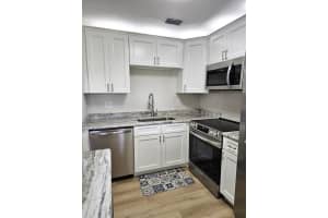 67 Royal Oak Drive 204, Vero Beach, FL 32962 Sold 07/19/24