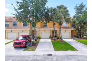 381 River Bluff Lane, Royal Palm Beach, FL 33411 Sold 06/03/24