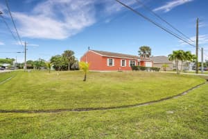 2698 SE Melaleuca Boulevard, Port Saint Lucie, FL 34952 Sold 09/24/24