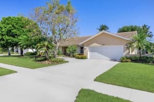 831 SW 35th Avenue, Boynton Beach, FL 33435 Sold 05/15/25