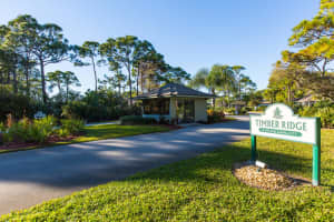 643 Centre Court SW 102, Vero Beach, FL 32962 Sold 09/20/24