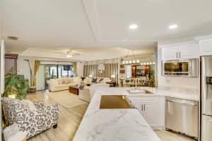 8472 Bonita Isle Drive, Lake Worth, FL 33467 Sold 08/07/24