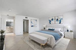 1212 S Drive Way B, Delray Beach, FL 33445 Sold 08/02/24