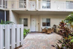 3600 Oaks Clubhouse Drive 108, Pompano Beach, FL 33069 Sold 12/03/24
