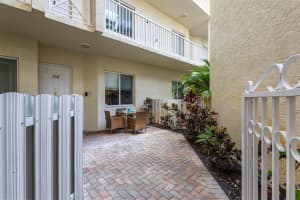 3600 Oaks Clubhouse Drive 108, Pompano Beach, FL 33069 Sold 12/03/24