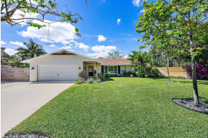 3 Chapel Circle, Tequesta, FL 33469 Sold 09/09/24