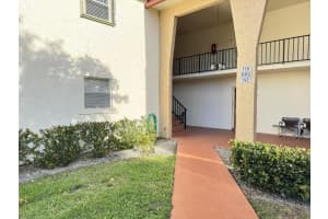 178 Lake Evelyn Drive, West Palm Beach, FL 33411 Sold 11/13/24