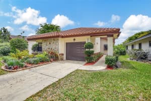 4803 Boxwood Circle, Boynton Beach, FL 33436 Sold 07/15/24
