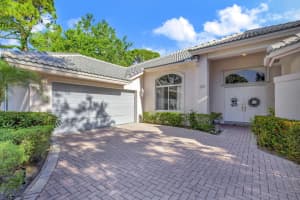 6040 Winding Lake Drive, Jupiter, FL 33458 Sold 05/30/24
