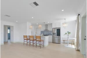 211 N F Street, Lake Worth Beach, FL 33460 Sold 04/14/25