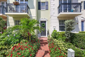 1050 E Heritage Club Circle, Delray Beach, FL 33483 Sold 05/24/24