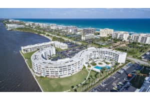 2760 S Ocean Boulevard 111, Palm Beach, FL 33480 Sold 08/12/24